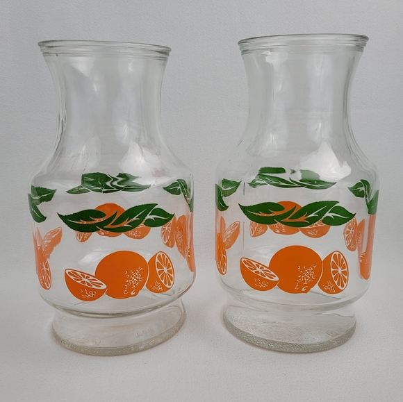 (2) Vtg Anchor Hocking Glass Orange Juice Carafe - Picture 5 of 12